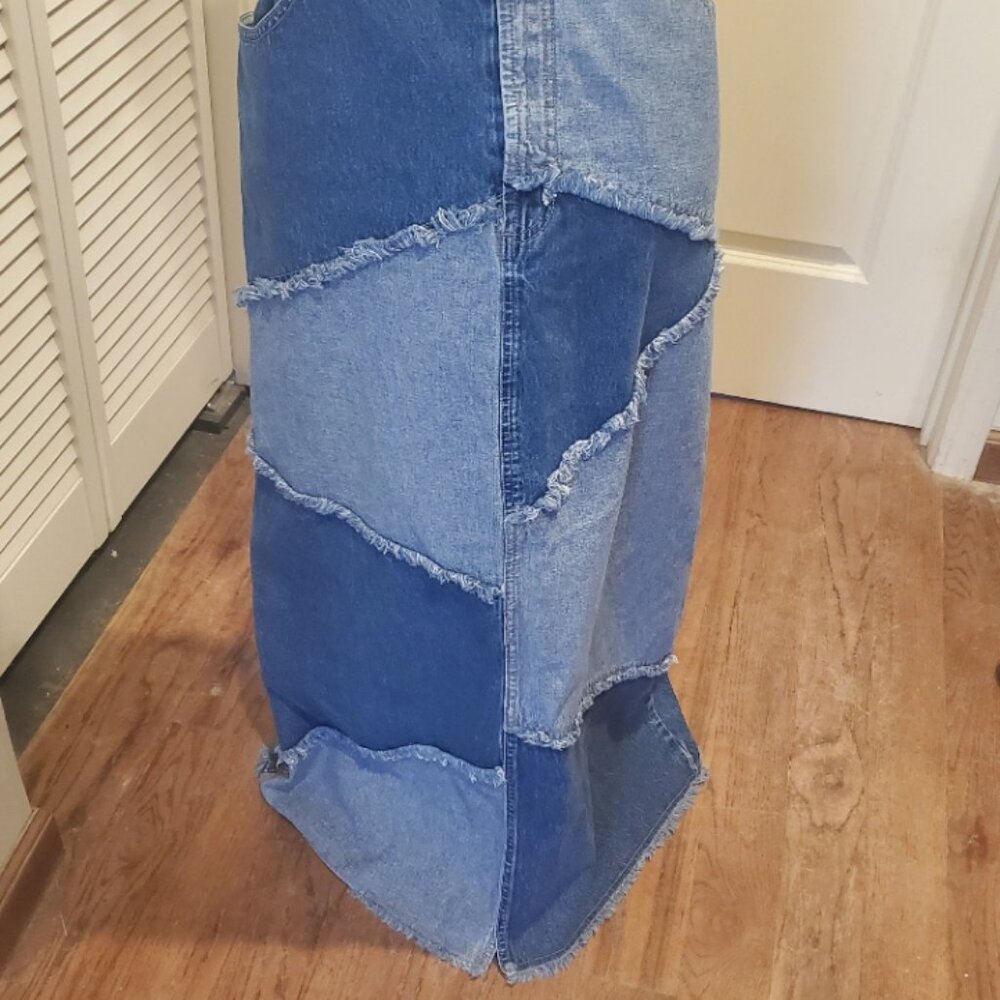 Vintage maxi patchwork denim skirt - Picture 3 of 8